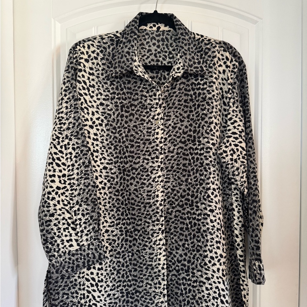 Vintage Leopard Print Button-Up Blouse